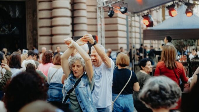 Why Spontaneous Flash Mobs Are Making a Comeback in 2026